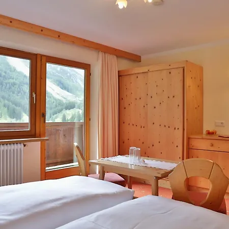 Bed & Breakfast Haus Waldheim 3*