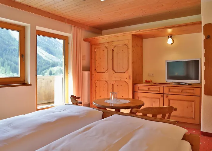 Haus Waldheim Bed and Breakfast Tux