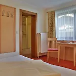 Haus Waldheim فندق مبيت وإفطار تكس