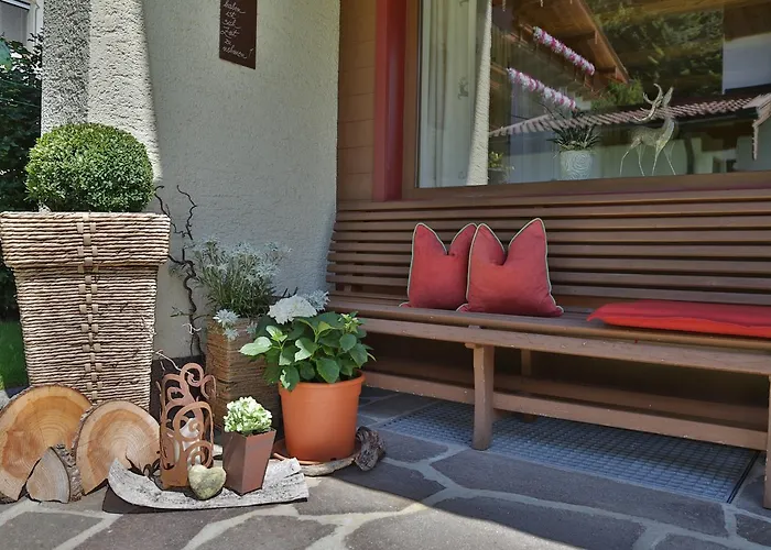 Haus Waldheim Bed & Breakfast 3*